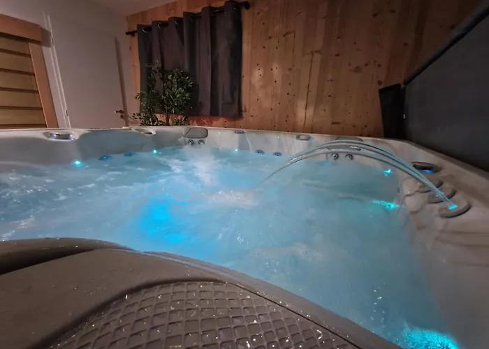 Des Emeraudes 펜션 *