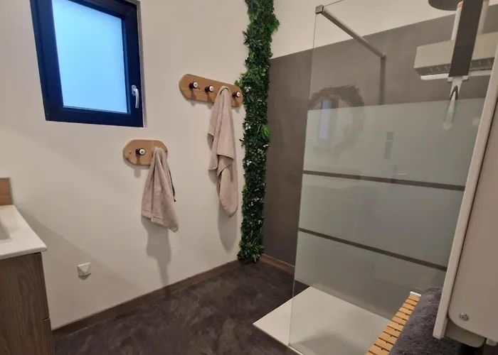 Des Emeraudes 펜션